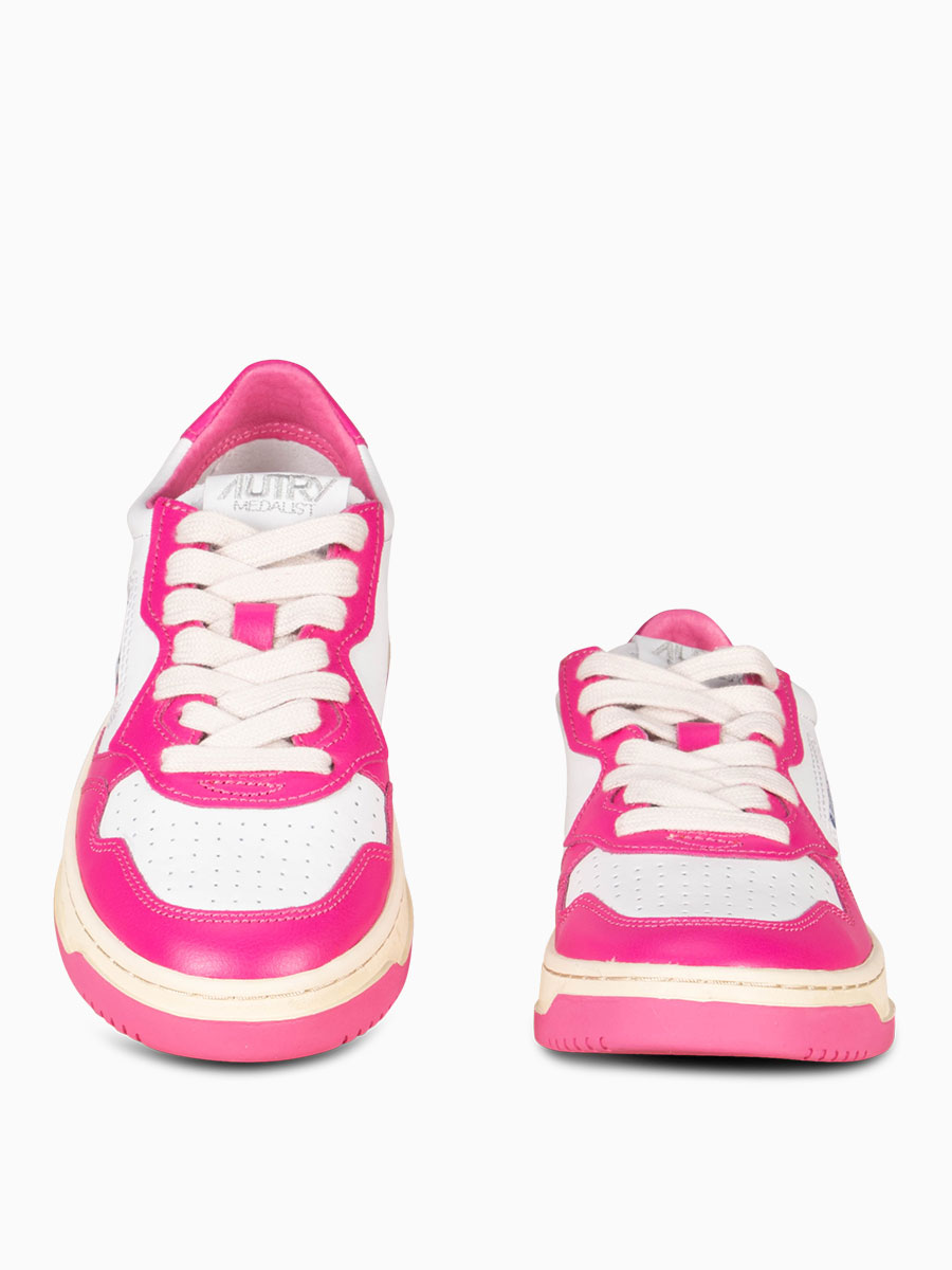 Sneakers MEDALIST in Pink von AUTRY