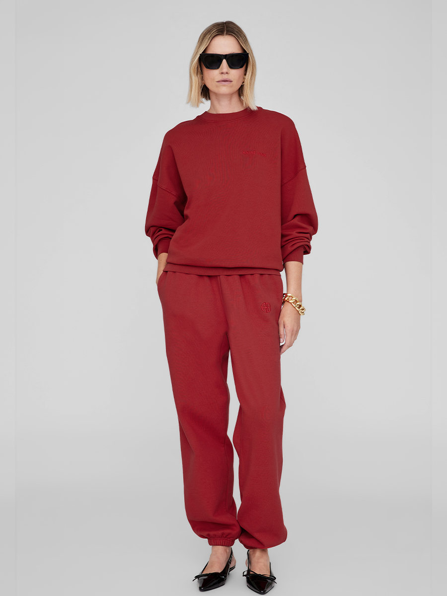 Jogginghose KARTER und Sweatshirt MILES in Rot von Anine Bing