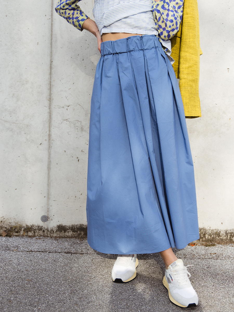 Maxi-Rock in Blau von REYER