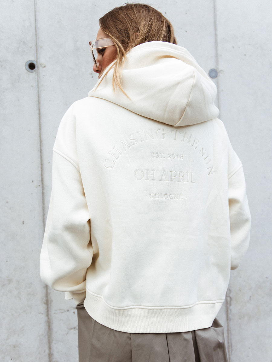 Boyfriend-Zipper in Creme von OH APRIL
