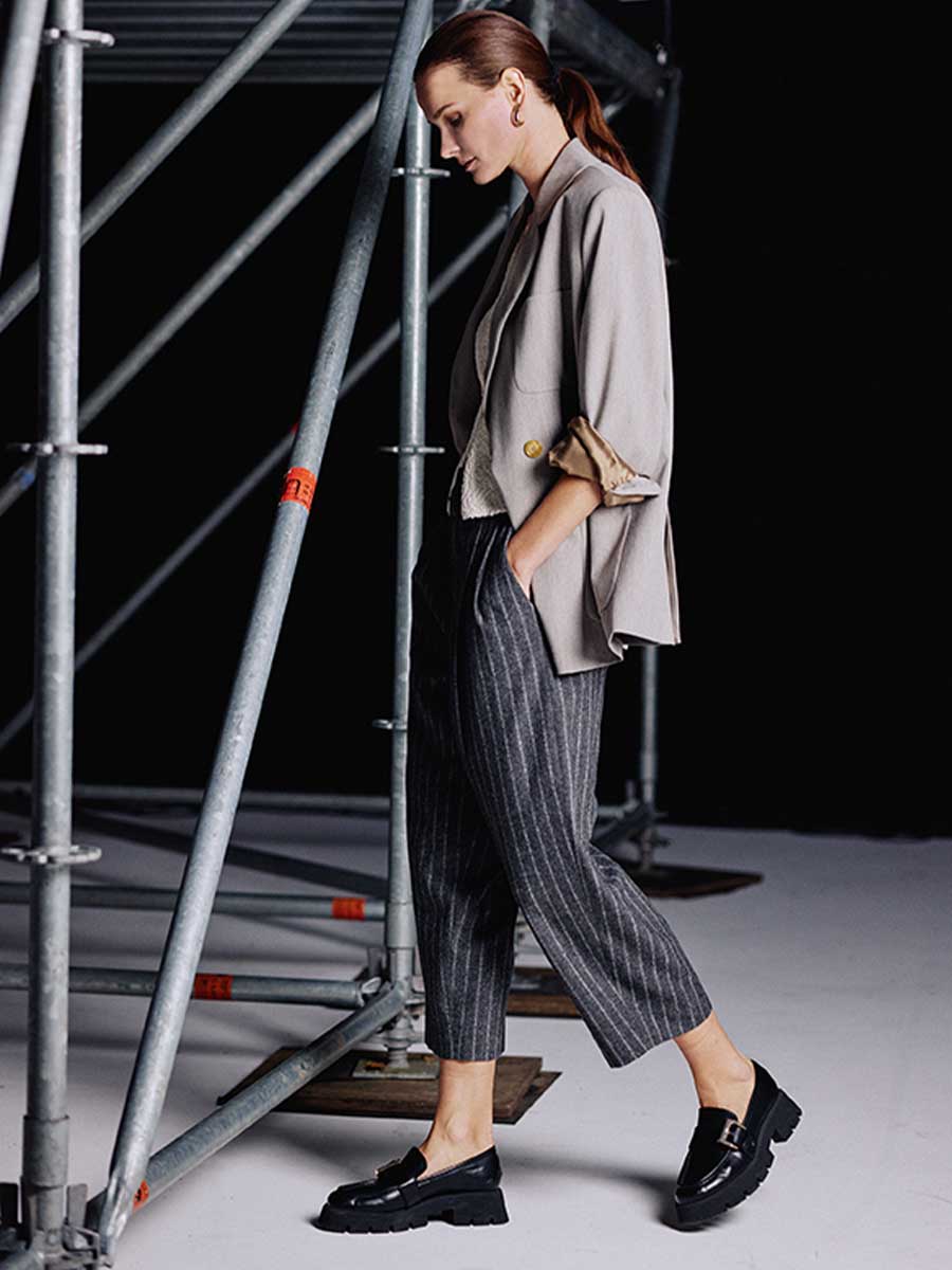 Flanellhose NOA CROP Grau mit Streifen von ROSSI
