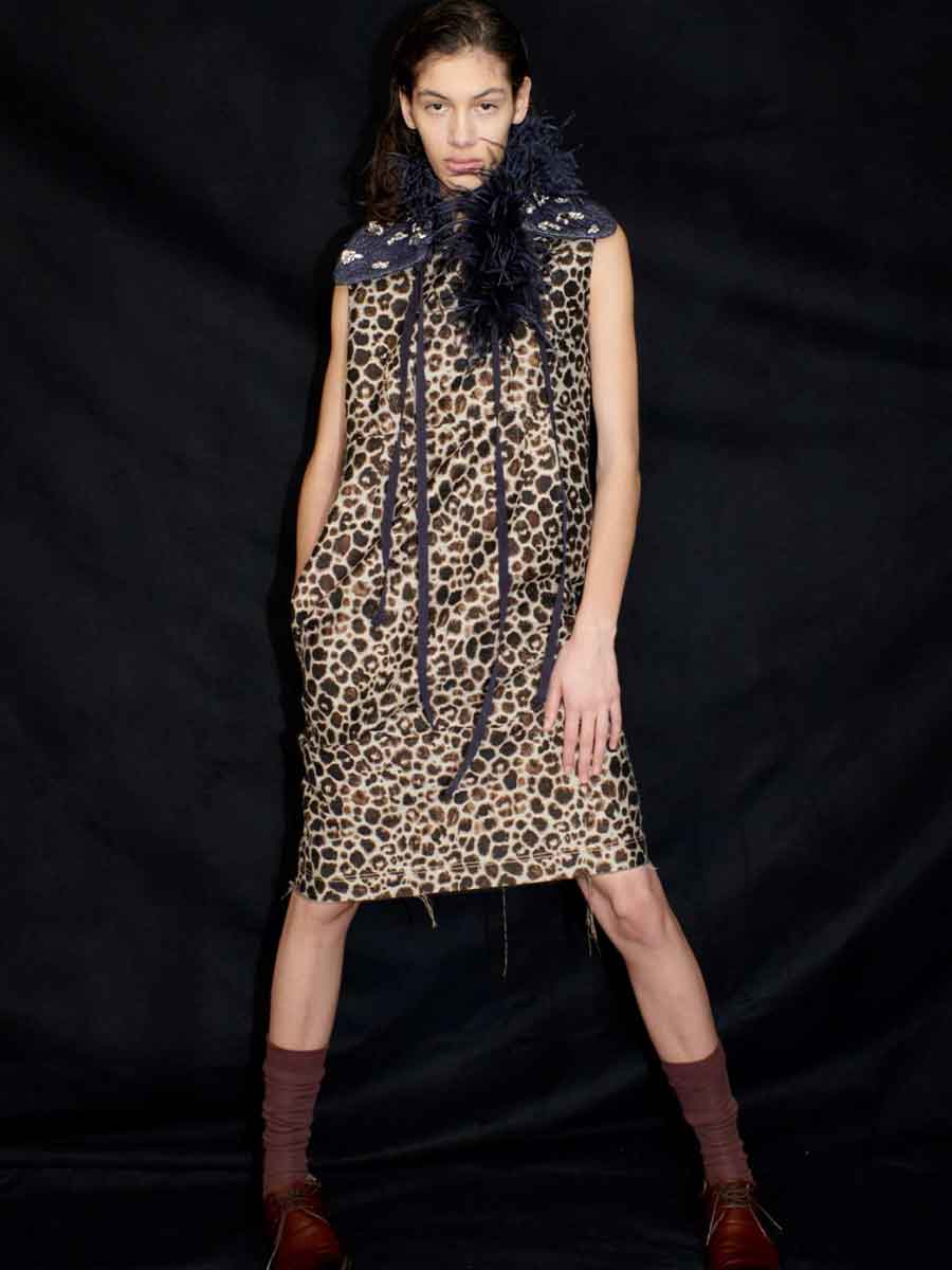 Mini-Kleid mit Leo-Print von Odeeh