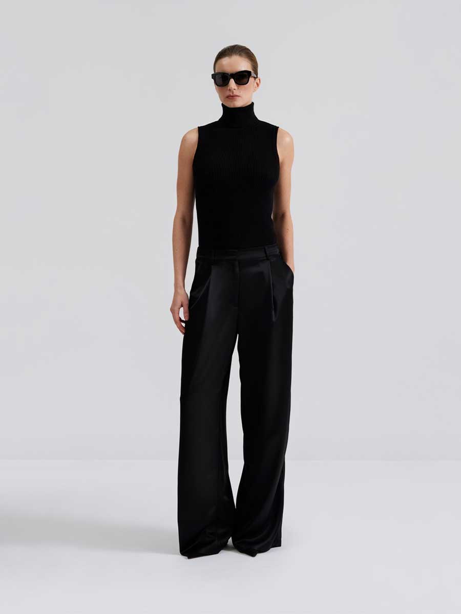 Satinhose SARAH in Schwarz von MALINA