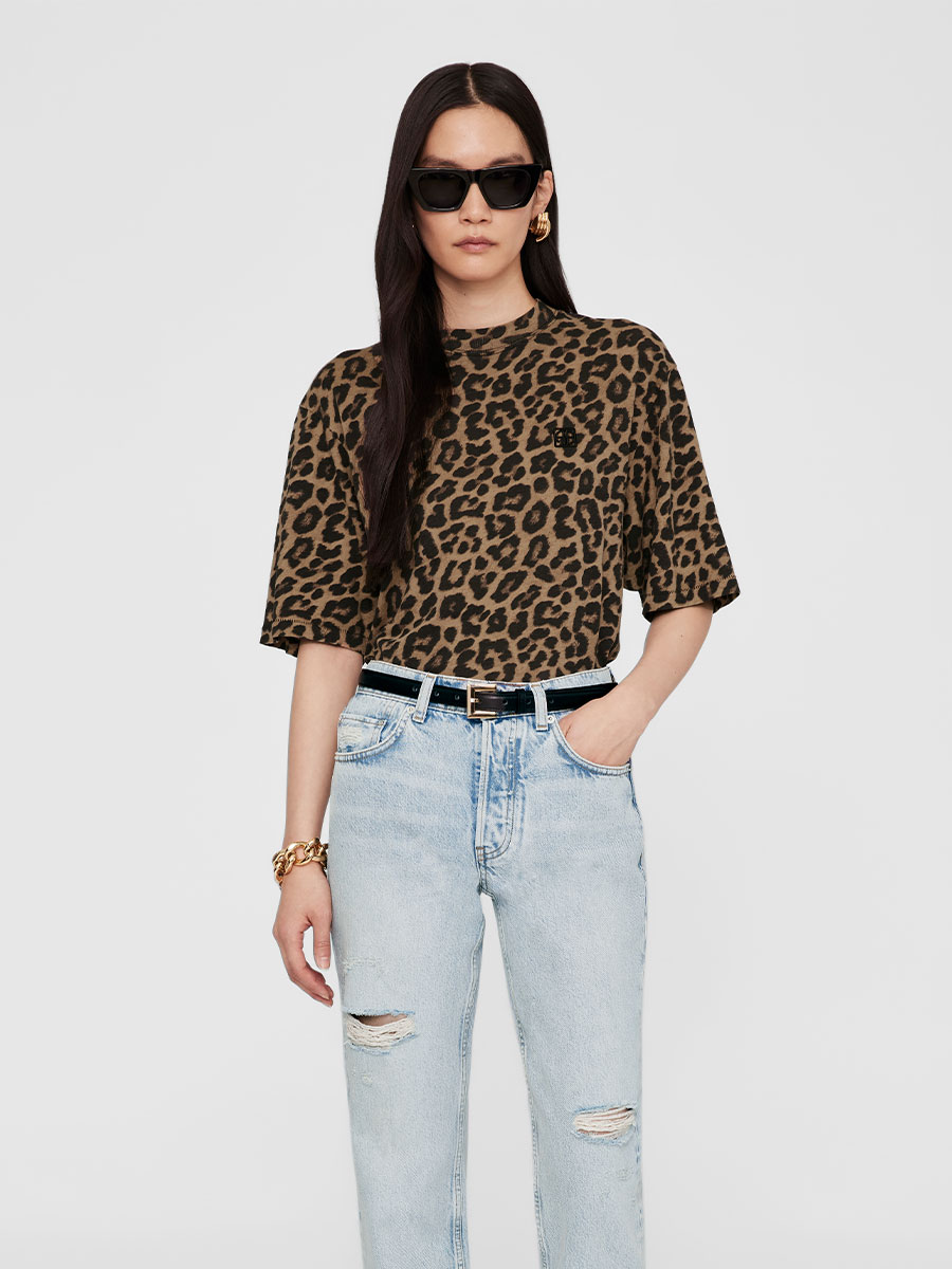 T-Shirt AVI in Leomuster von Anine Bing