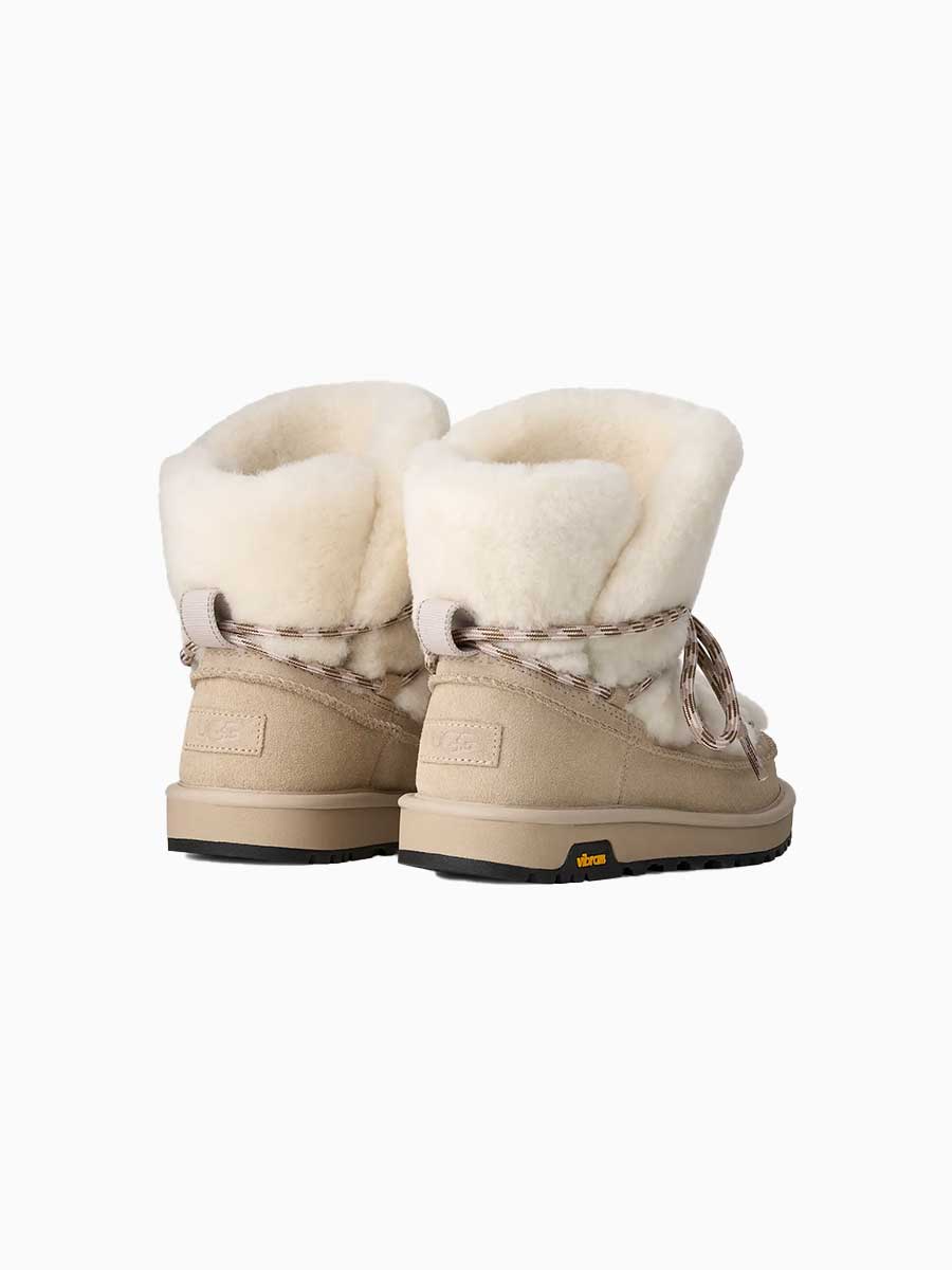 10063310-creme-4 Boots CLASSIC TREAD FLUFFED BOOT von UGG