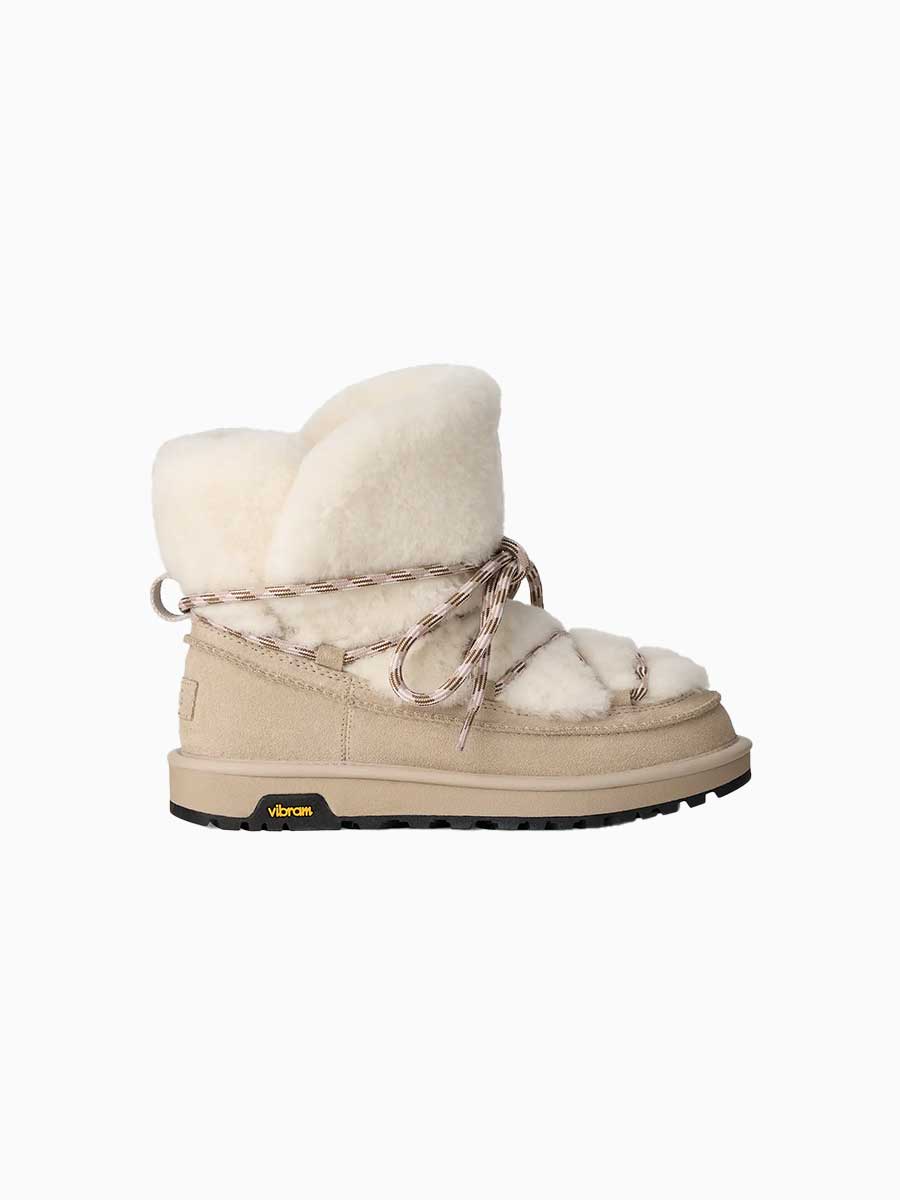 10063310-creme-7 Boots CLASSIC TREAD FLUFFED BOOT von UGG