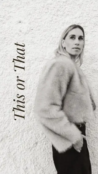 Mode trifft auf Mut zur Spontanität!💥Diesmal wird’s richtig spannend - Hannes stellt Birgit vor die ultimative This or That-Challenge 👗👖 Ohne zu sehen, wählt sie zwischen zwei Teilen - und so entsteht ihr komplettes Outfit ganz blind! 👀

Ob stylishe Jacke oder lässige Hose - jedes Teil erzählt seine eigene Fashion-Story 🧥👢Das Ergebnis? Ein Look, der genauso überraschend ist wie aufregend! 🔥

Erhältlich bei uns im Store in Hallein 🛍️ - pssst... wir verschicken natürlich auch gerne an unsere Kundinnen. 💌

👉🏼 Jetzt sind Sie dran: Welches Teil hätten Sie gewählt - links oder rechts? 🤔 Schreiben Sie‘s in die Kommentare und verraten Sie uns, welcher Style Ihr Favorit wäre! 💬

#reyerlooks