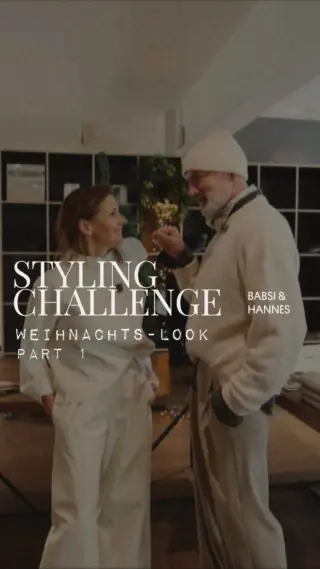 Die Styling-Challenge geht in die nächste Runde und es wird richtig festlicht 🎄✨ Babsi ist zurück bei uns im Team - und wir könnten nicht glücklicher sein, sie wieder bei uns begrüßen zu dürfen 🤍

Mit ihrem sicheren Modegefühl startet sie direkt in Runde 1 und sucht für Hannes ein Christmas Outfit bei uns im Store zusammen 🛍️💫 Sie kombiniert ein klassisches schwarzes Hemd von @geraldpahrfashion , einen eleganten @ateliermunro Anzug und hochwertige Schuhe vom spanischen Label @calceshoes für einen modernen, festlichen Herrenlook 👔✨

Dieser Look verspricht stilvolle Christmas-Vibes - perfekt für glamouröse Abende und besondere
Momente. 🎁

👉🏼 Welches Detail macht für Sie einen gelungenen Männer-Festtagslook aus? 🤔💬

#reyerlooks 

Christmas Outfit, Men’s Fashion, Holiday Look, Gerald Pahr, Munro Suit, Calche Shoes, Festliche Mode, Styling Challenge, Hallein Fashion, Fashion Inspiration