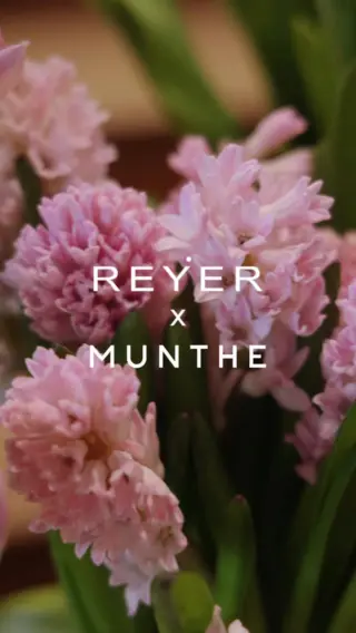 Ein Vormittag voller Stil, Inspiration und besonderer Fashion-Momente ✨ Unser REYER x MUNTHE Fashion Brunch war der perfekte Kick-Off für das zweiwöchige @muntheofficial Pop-Up bei uns im Store.

Exklusive Pieces aus der neuen Kollektion, die nur während des Pop-Ups erhältlich sind, besondere Gespräche und ein Blick hinter die Brand - unsere Gäste haben spannende Insights über MUNTHE und Gründerin Naja Munthe erhalten 🌸

Vielen Dank an alle, die diesen Fashion Brunch so besonders gemacht haben ✨

Entdecken Sie die exklusive MUNTHE Kollektion jetzt für kurze Zeit bei uns im Store in Hallein 🍃🌼
 
👉🏼 Welche Pieces aus der neuen MUNTHE Kollektion gefallen Ihnen am besten - und welches würden Sie sofort tragen? 💬✨

#reyerlooks #munthe