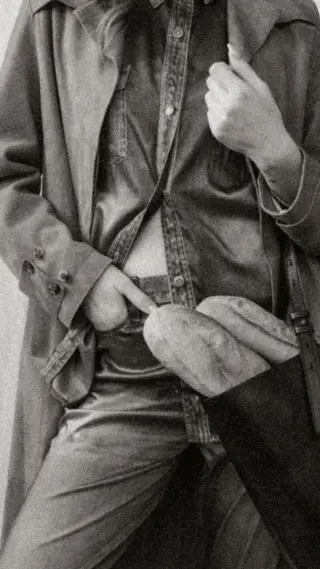 Vibe? Check.
Glam? Check. 

Full Fit: @goldengoose 
Im Store & Onlineshop erhältlich. ⭐️

#reyerlooks #goldengoose