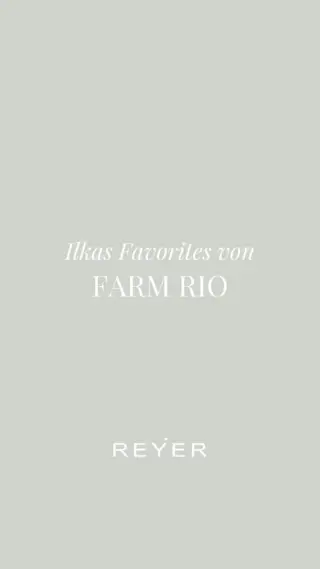 Diese Looks bringen sofort Sommerfeeling in Ihren Kleiderschrank 🦜✨

Ilka zeigt Ihnen ihre absoluten Favoriten aus der neuen @farmrio Kollektion - lebendig, farbenfroh und voller
Lebensfreude 🌺🧡

Die brasilianische Brand steht für nachhaltige Materialien, einzigartige Prints und pure Leichtigkeit - jedes Piece erzählt seine eigene Geschichte 🌎🌸

Und während Ilka ihre Highlights trägt, verliebt
sie sich ganz nebenbei auch in unsere neuen @flowze_italy Sandalen - unglaublich bequem und einfach perfekt für jeden Look 👡💫

Jetzt bei uns im Store in Hallein und im Onlineshop verfügbar 🛍️💻

Welches Piece würden Sie sofort tragen - die Prints von FARM RIO oder die bequemen Flówze Sandalen? 💬💫

#reyerlooks #farmrio #summerstyle #summerfashion