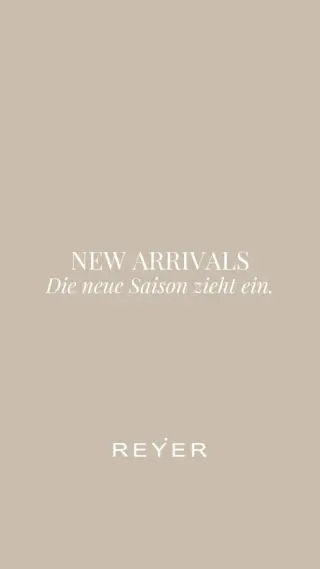 Die neue Saison zieht ein - und bei uns im Store herrscht Hochbetrieb. 📦✨Jeden Tag treffen neue Kollektionen ein, werden ausgepackt, dekoriert und mit viel Liebe für Sie auf der Fläche präsentiert. 🤍

Während draußen der Sommer in vollen Zügen läuft, arbeiten wir im Hintergrund bereits an den neuesten Fashion-Highlights für die kommende Saison. ☀️ Freuen Sie sich auf exklusive Designer-Mode, aktuelle Trends und viele besondere Neuheiten - jetzt nach und nach bei uns im Store in Hallein erhältlich. ✨

Sie möchten keine Neuankunft verpassen? 📲🤍 Dann werden Sie Teil unseres REYER Members Clubs! Dort erfahren Sie als Erste von neuen Kollektionen, exklusiven Marken, Events, besonderen Aktionen und vielen weiteren Vorteilen - noch bevor wir sie hier zeigen. 🖤

#reyerlooks #newarivals #designerfashion #fallwinter