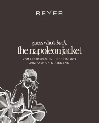 Militärische Details, markante Knopfreihen, Schulterpartien und jede Menge Attitude: Die Napoleon Jacket ist zurück - und bringt ein Stück Fashion History mit.

Was einst von historischen Husarenuniformen inspiriert wurde, wurde in den 2000ern zum Fashion-Statement. Designer wie Alexander McQueen und später Balmain unter Christophe Decarnin machten die militärisch inspirierte Silhouette zum begehrten It-Piece. Auch Kate Moss trug den Look und prägte damit die lässige Rock’n’Roll-Ästhetik dieser Ära.

Und jetzt? Die 2000er sind zurück. Low Rise, Cargo, Ballerinas - und eben auch die Napoleon Jacket feiern ihr Revival. ✨

Unser Styling-Tipp: Lassen Sie die Jacke für sich sprechen. Kombinieren Sie sie mit lässigem Denim, einer Wide-Leg-Hose oder brechen Sie die strenge Silhouette mit einem femininen Kleid und Sneakern.

Aber jetzt sind Sie gefragt:
Ist die Napoleon Jacket für Sie ein echtes Fashion Comeback - oder darf dieser Trend gerne im Fashion-Archiv bleiben? 👀

Schreiben Sie uns Ihre Meinung in die Kommentare. LOVE IT oder LEAVE IT?

#reyerlooks #guesswhosback #fashioncomeback #napoleonjacket #fashiontrends